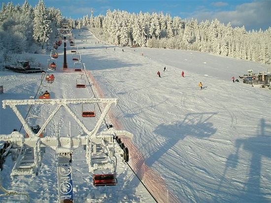 Ski areál Nové Město na Moravě - ubytování, počasí, online webkamera