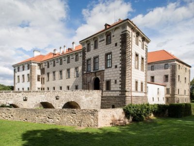 Zahájení sezony 2017 na zámku Nelahozeves